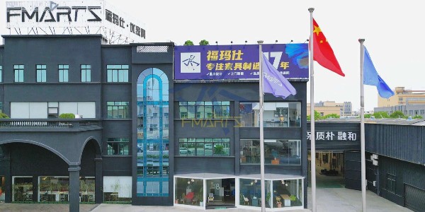 怎(zen)樣(yang)挑(tiao)選(xuan)一(yi)欵好的辦公(gong)傢具？